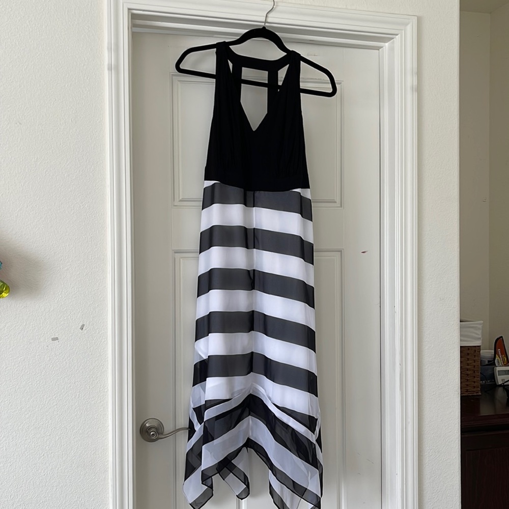 INC black & white sleeveless dress